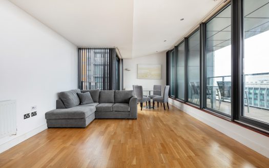 Proton Tower Canary Wharf: River View, Furnished, E14